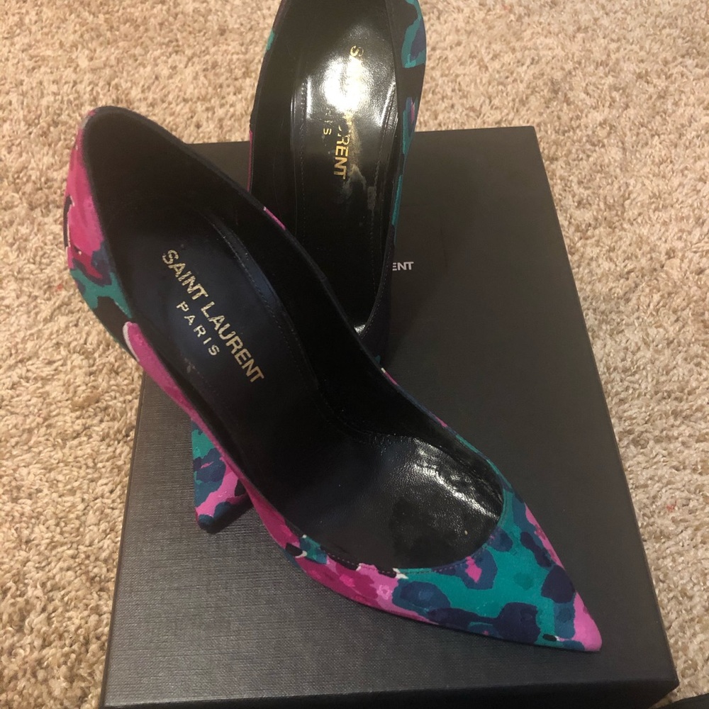 Saint Laurent Tessuto Fleur Pumps